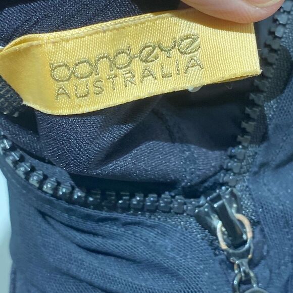 Bond-eye Wopmen's Black Sleeveless Racerback Mesh Padded Swimsuit Size Medium - Picture 10 of 10